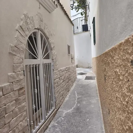 Daire Dimora Della Cattedrale - Tra Silenzio Antico E Profumo Di Mare *