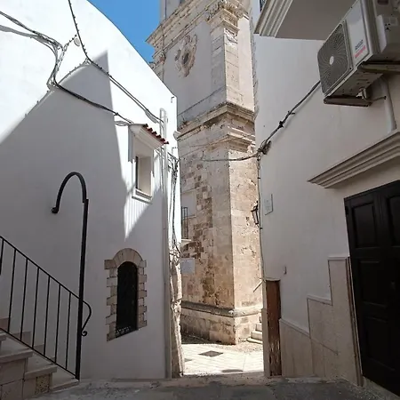 Dimora Della Cattedrale - Tra Silenzio Antico E Profumo Di Mare Διαμέρισμα