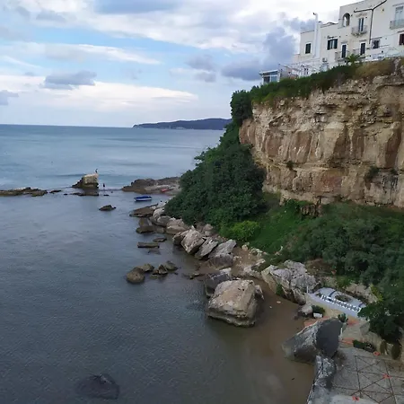 Dimora Della Cattedrale - Tra Silenzio Antico E Profumo Di Mare Διαμέρισμα *
